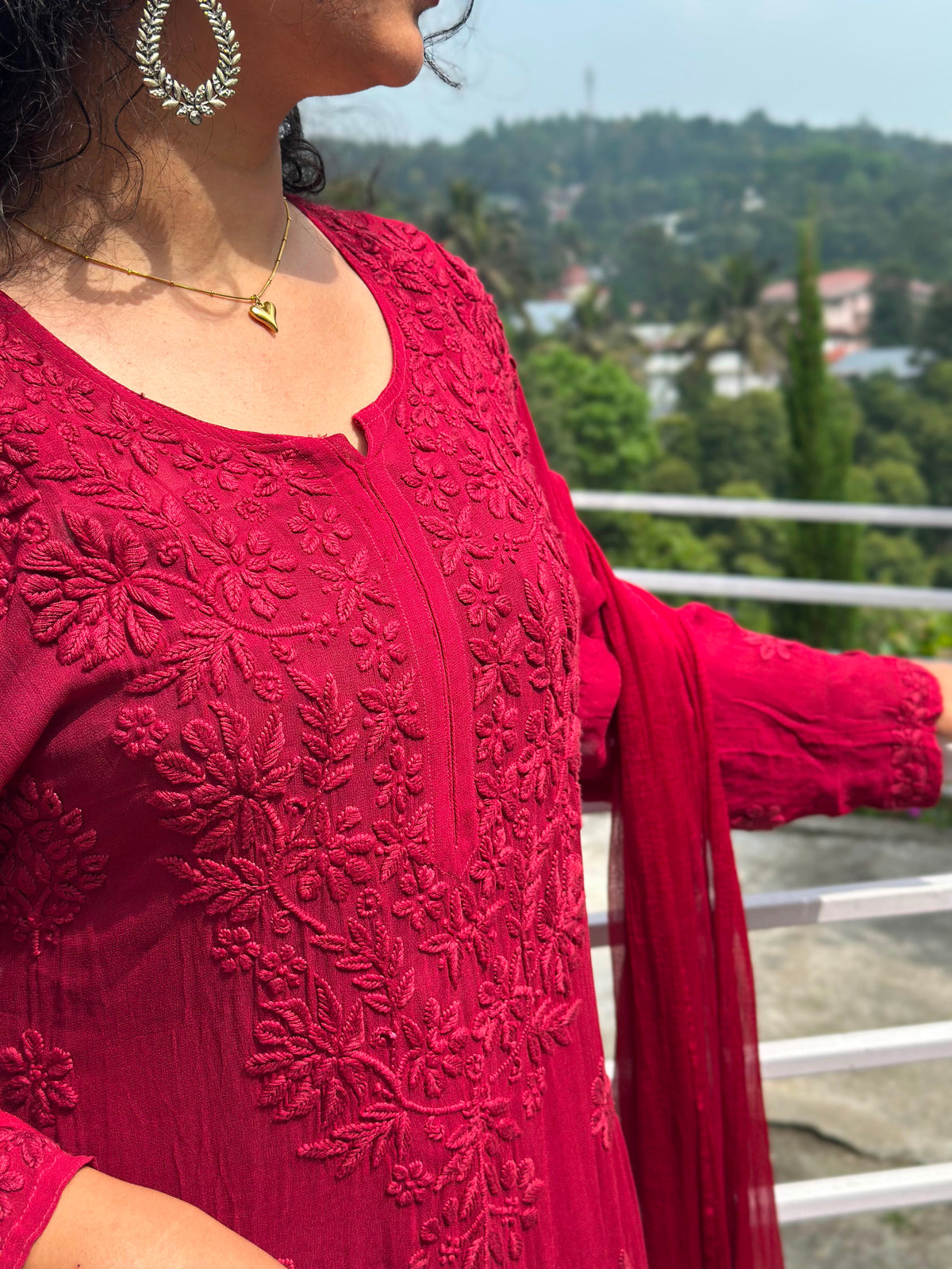 VISCOSE GEORGETTE CHIKANKARI FULL SET