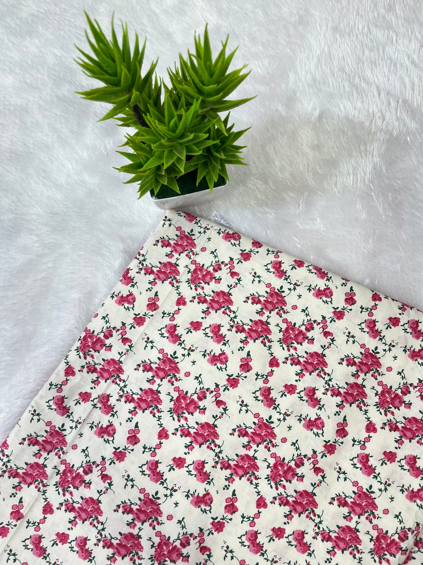 Printed poplin fabric