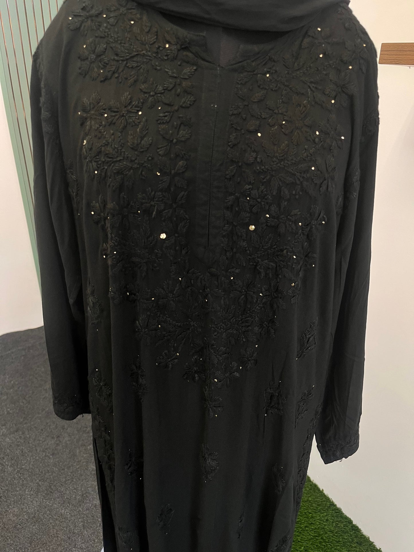 BLACK SHADE CHIKANKARI 3 PIECE SET