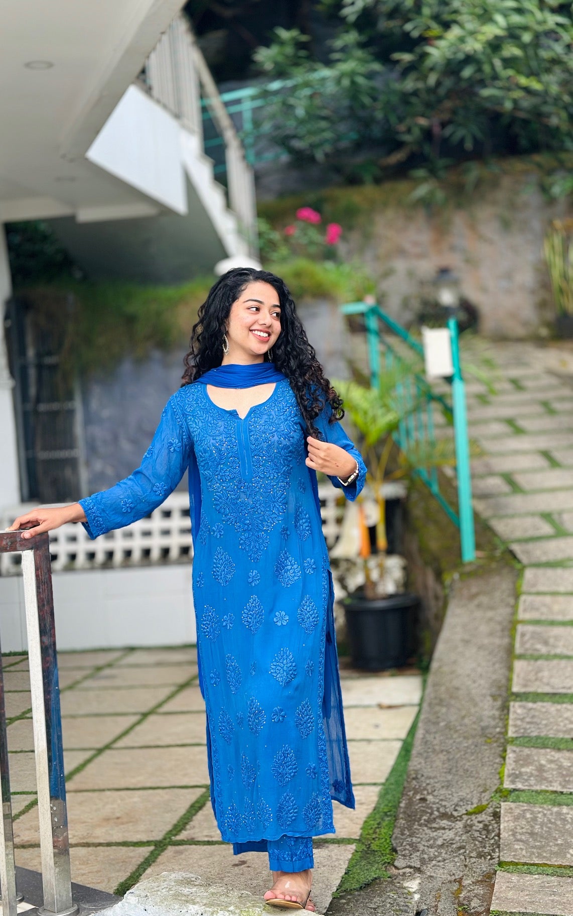 VISCOSE GEORGETTE CHIKANKARI FULL SET