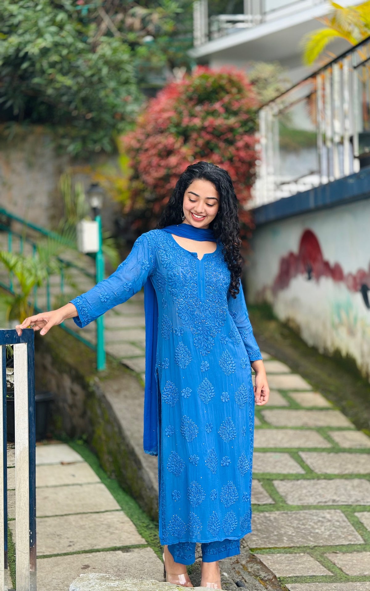 VISCOSE GEORGETTE CHIKANKARI FULL SET