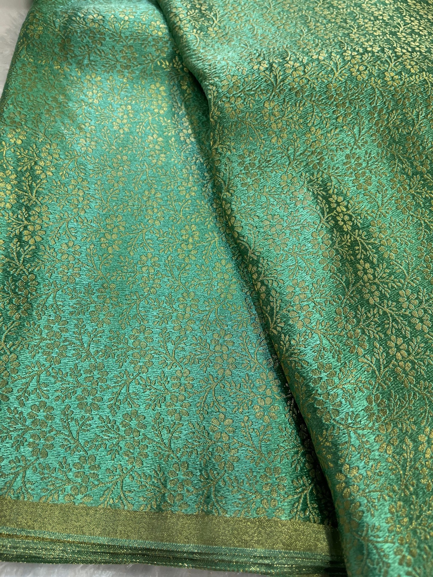 banarasi brocade fabric