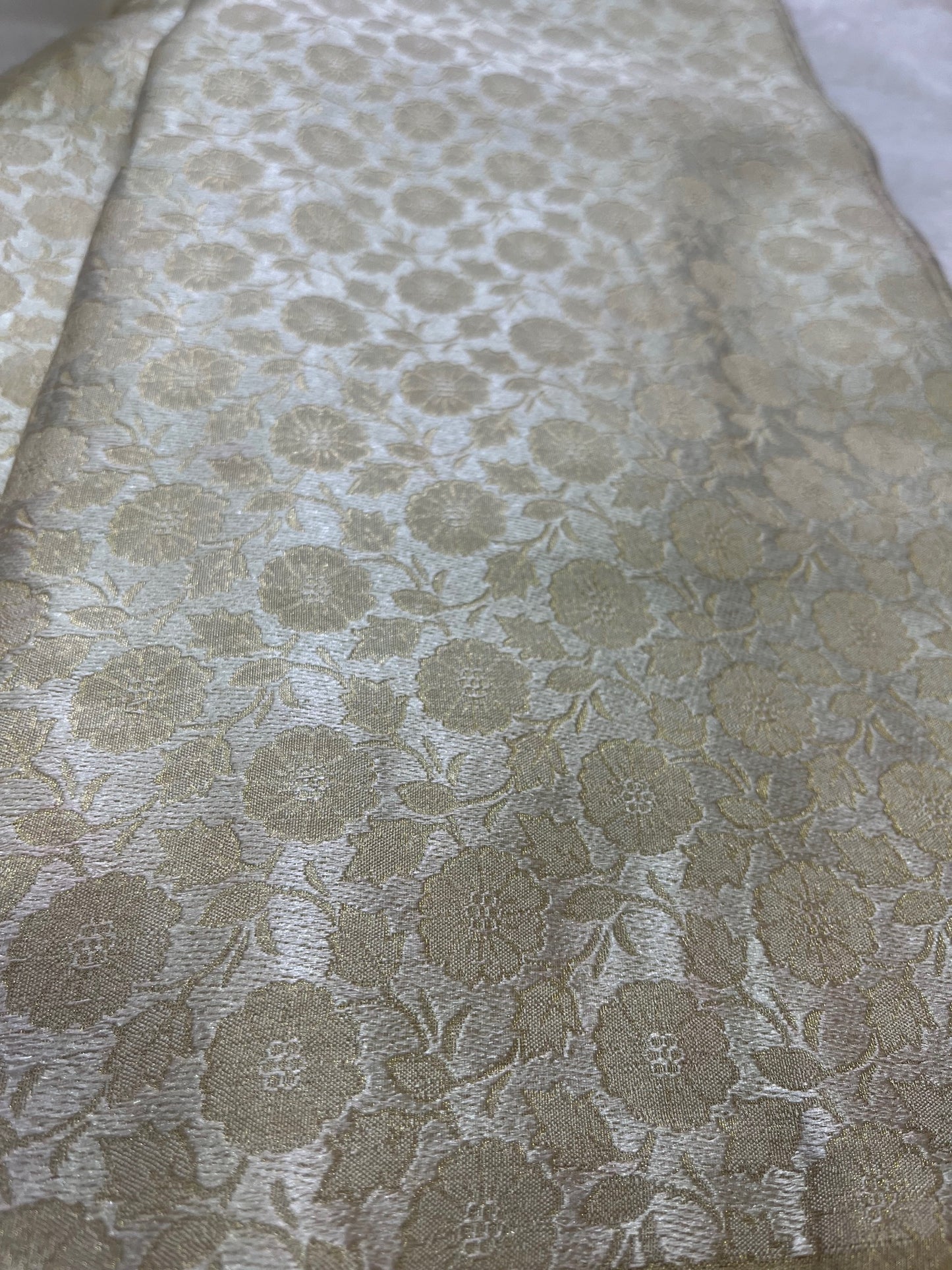 banarasi brocade fabric