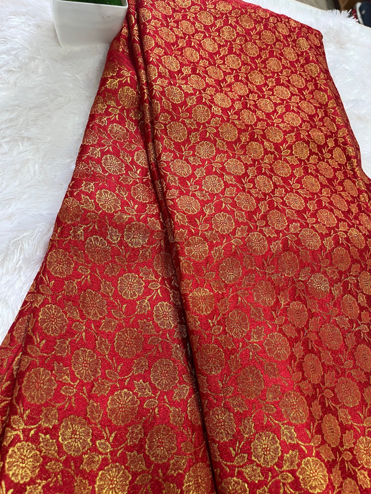 banarasi brocade fabric