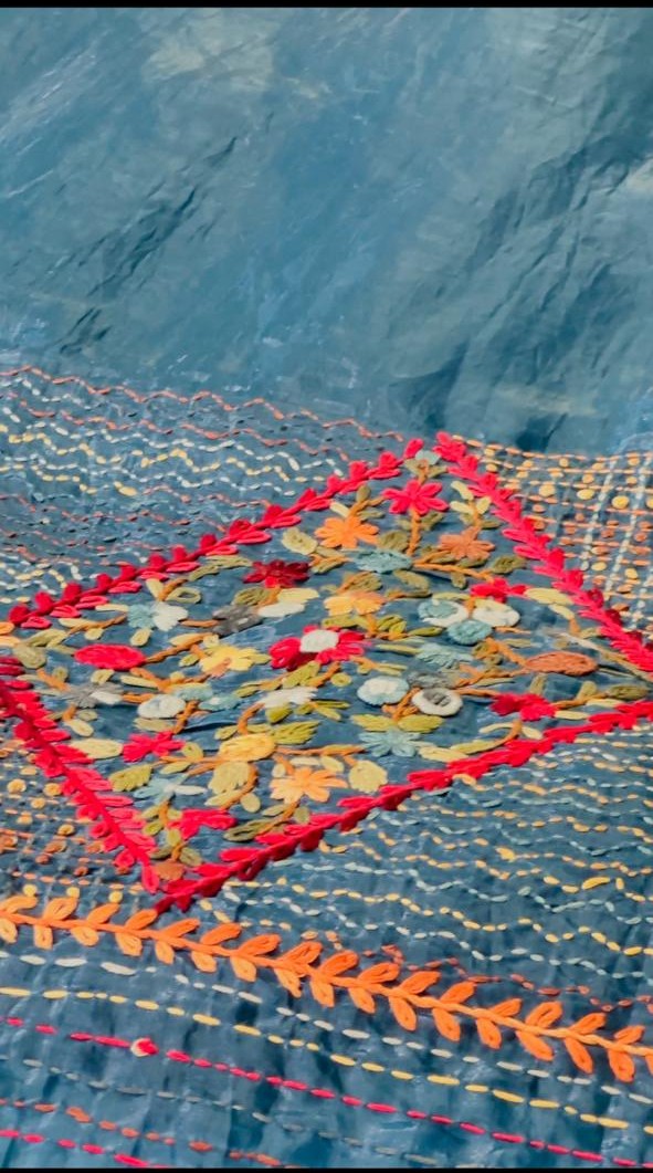 CRUSHED FABRIC